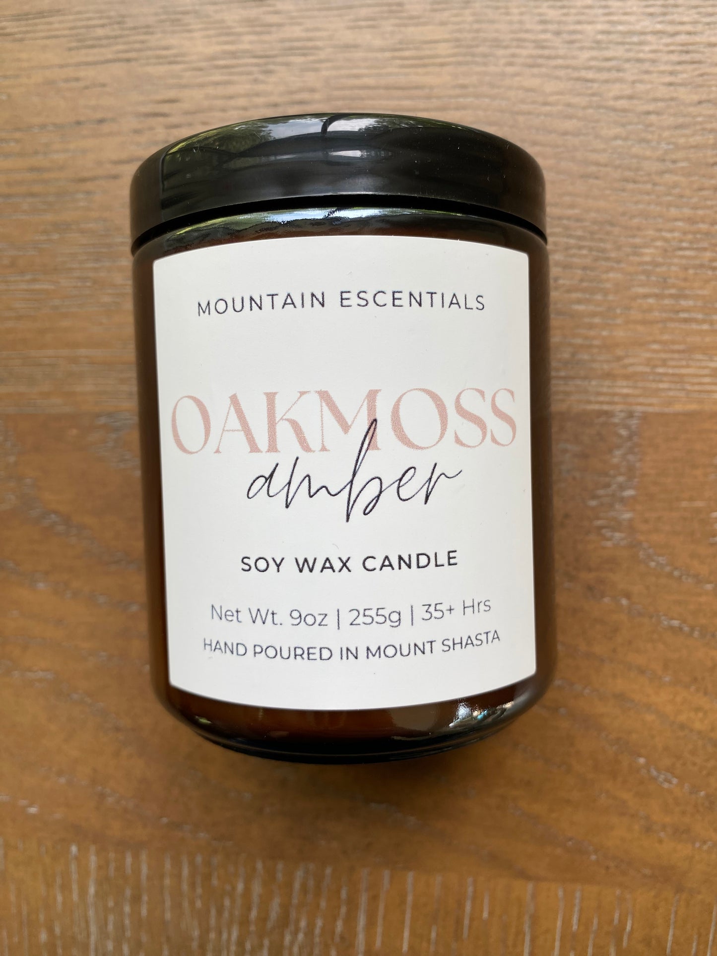 Oakmoss Amber 9 oz amber jar soy wax candle